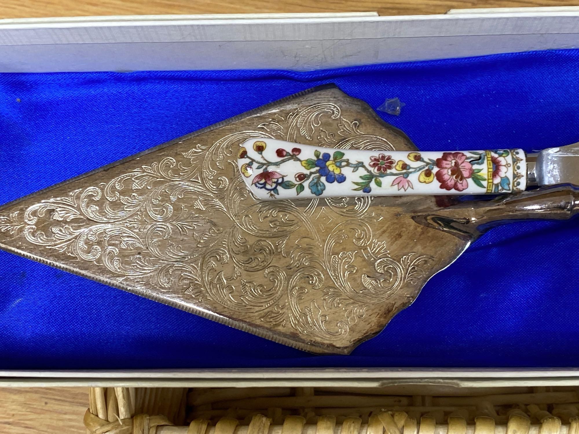 A quantity of silver plated flatware, including bead pattern